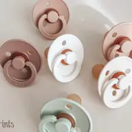 Suzeta 0 luni Bibs și articole speciale pentru copii, de la Little Prints