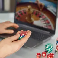 Ghidul începătorilor despre variantele cazinourilor online