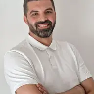 Ciprian Rădulescu, broker de credite din Sibiu care a transformat ezitarea într-un nou început