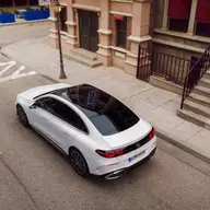 Cum simplifică Autoklass procesul de achiziție a unei mașini noi Mercedes-Benz