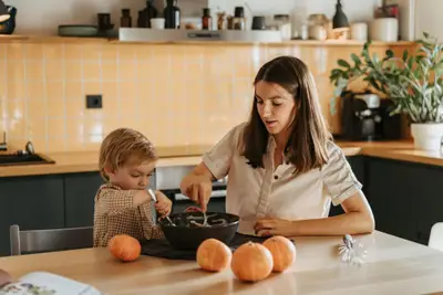 Ai nevoie de ajutor în familie? Cum alegi o bonă de încredere în Sibiu