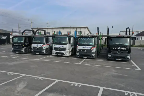 Transport auto cu platformă Austria România pentru autoturismul tău