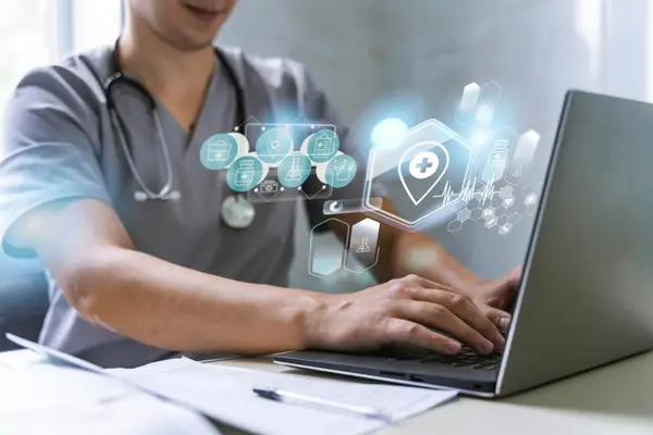 La ce tipuri de software medical apeleaza clinicile private din Sibiu si in ce scop?