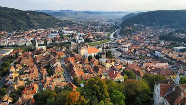 6 întrebări pe care să ți le adresezi înainte de a cumpăra un apartament în Sibiu