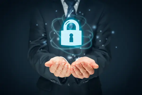Diferența dintre antivirus, firewall și internet security suite
